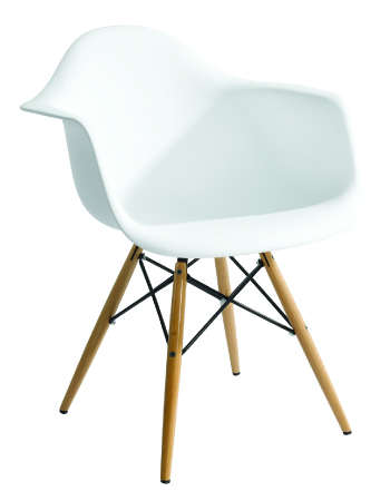 DAW(Wooden Leg chair)