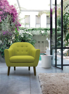 HD 7088 arm chair (1)