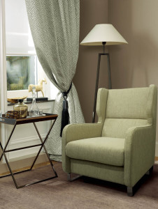HD 7808 arm chair