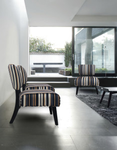 P 0033 chair (1)