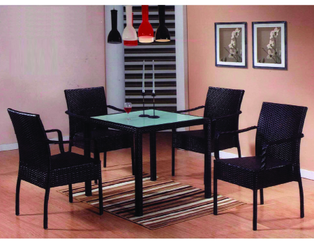 C 659 outdoor chair & T 846 outdoor table