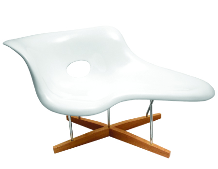 Eames La Chaise Chair
