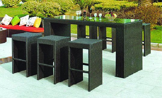 ST 8389 outdoor bar stool and ST 8390 outdoor bar table